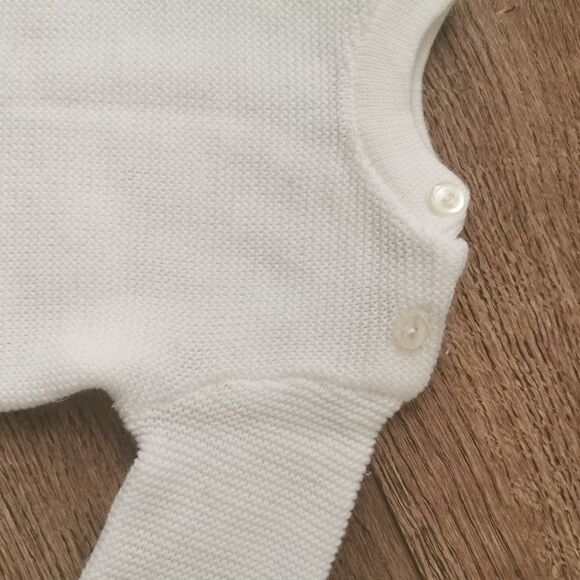 2/$30 Made in Japan knit sweater 0-3 m - Picture 4 of 4